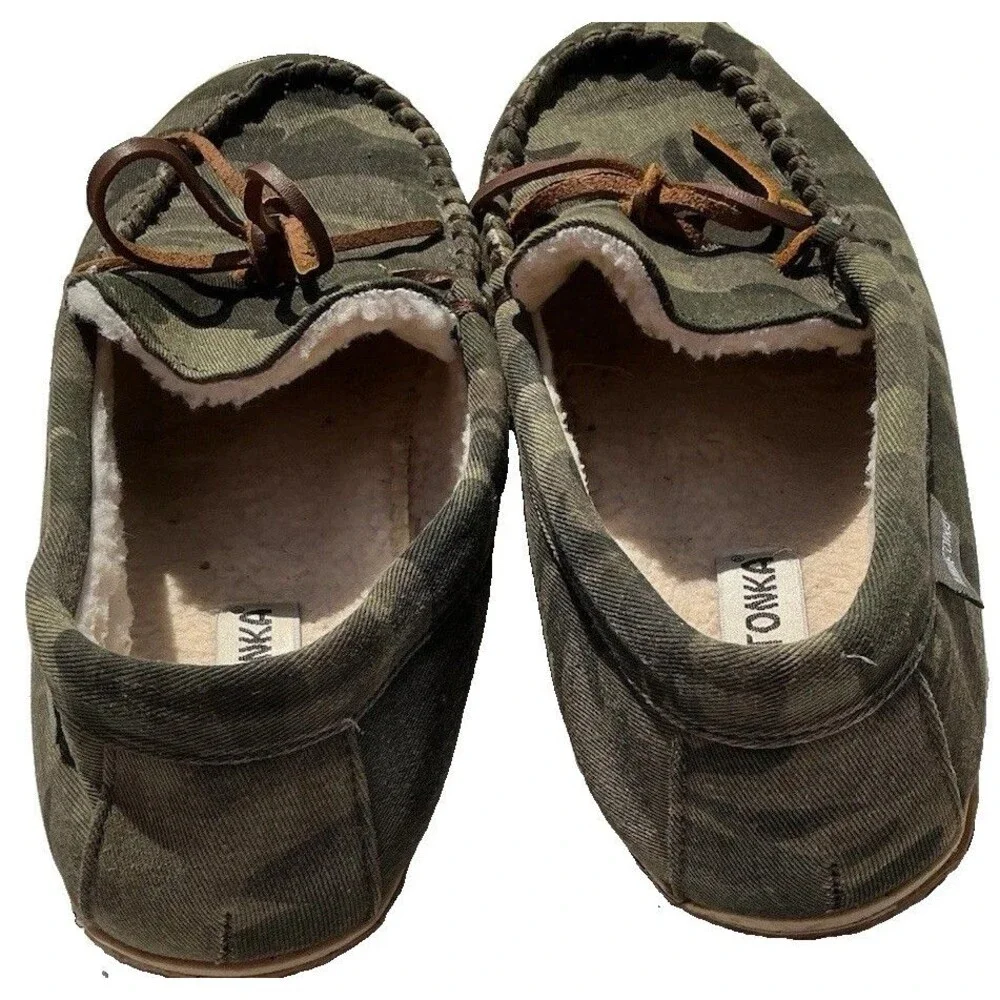 Minnetonka mens moccasin